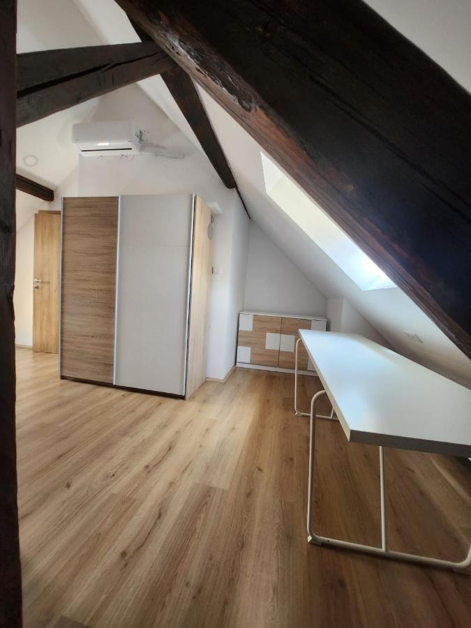 Apartman Buzanova 001 Appartement Zagreb Buitenkant foto
