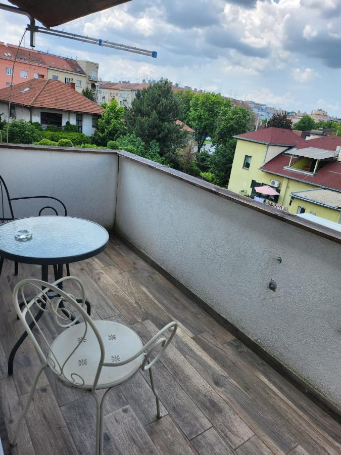 Apartman Buzanova 001 Appartement Zagreb Buitenkant foto