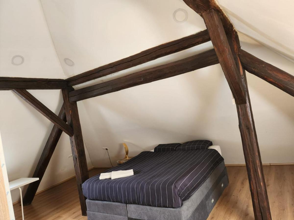 Apartman Buzanova 001 Appartement Zagreb Buitenkant foto