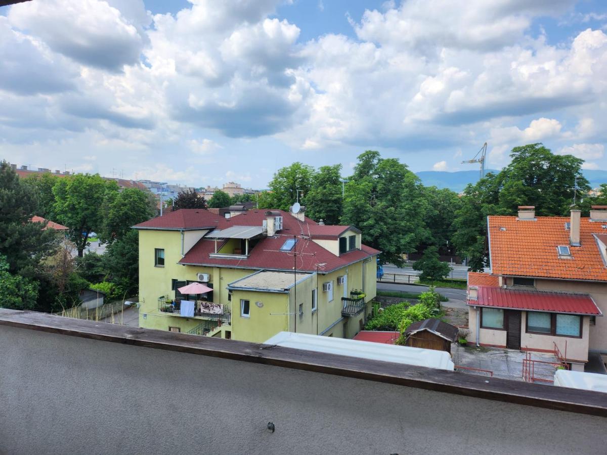 Apartman Buzanova 001 Appartement Zagreb Buitenkant foto