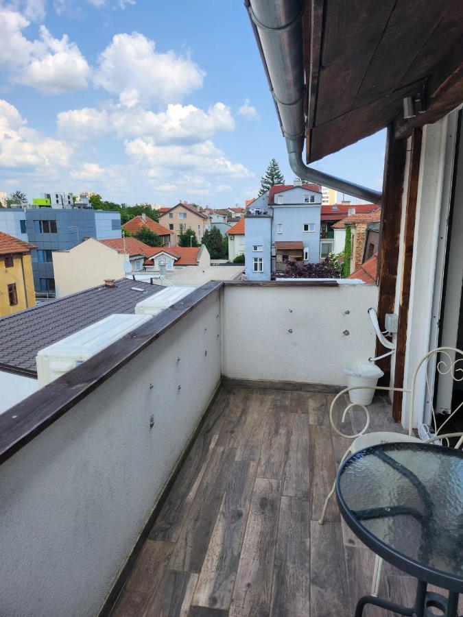 Apartman Buzanova 001 Appartement Zagreb Buitenkant foto